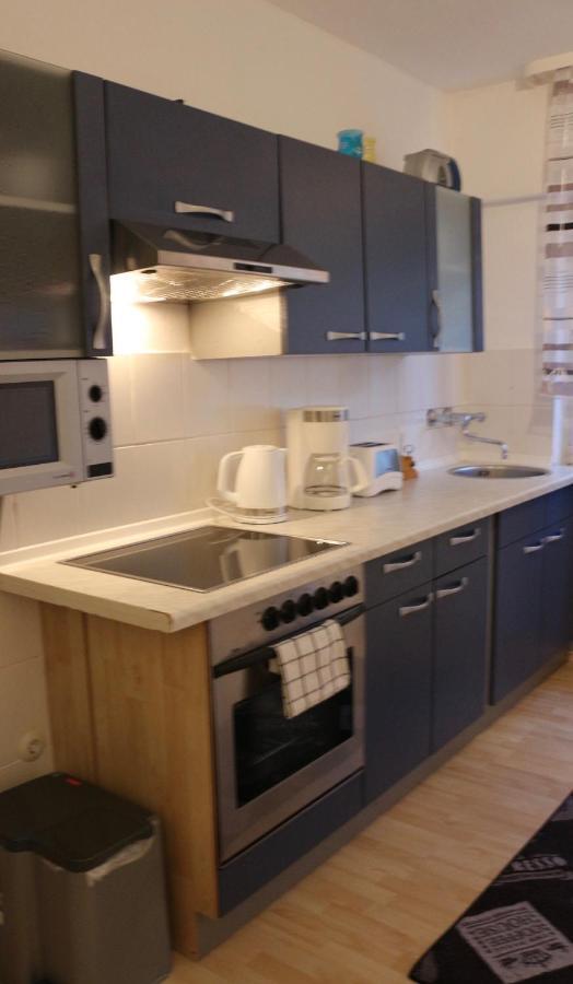 Appartment In Walldorf Mit Schlafzimmer, Kueche Und Bad Luaran gambar